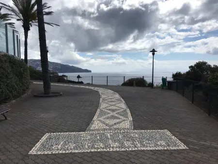 Appartement vue mer à Funchal, piscine et plage à 100 m : photo 31