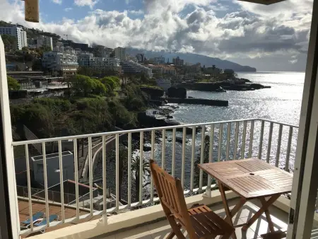 Appartement vue mer à Funchal, piscine et plage à 100 m : photo 34