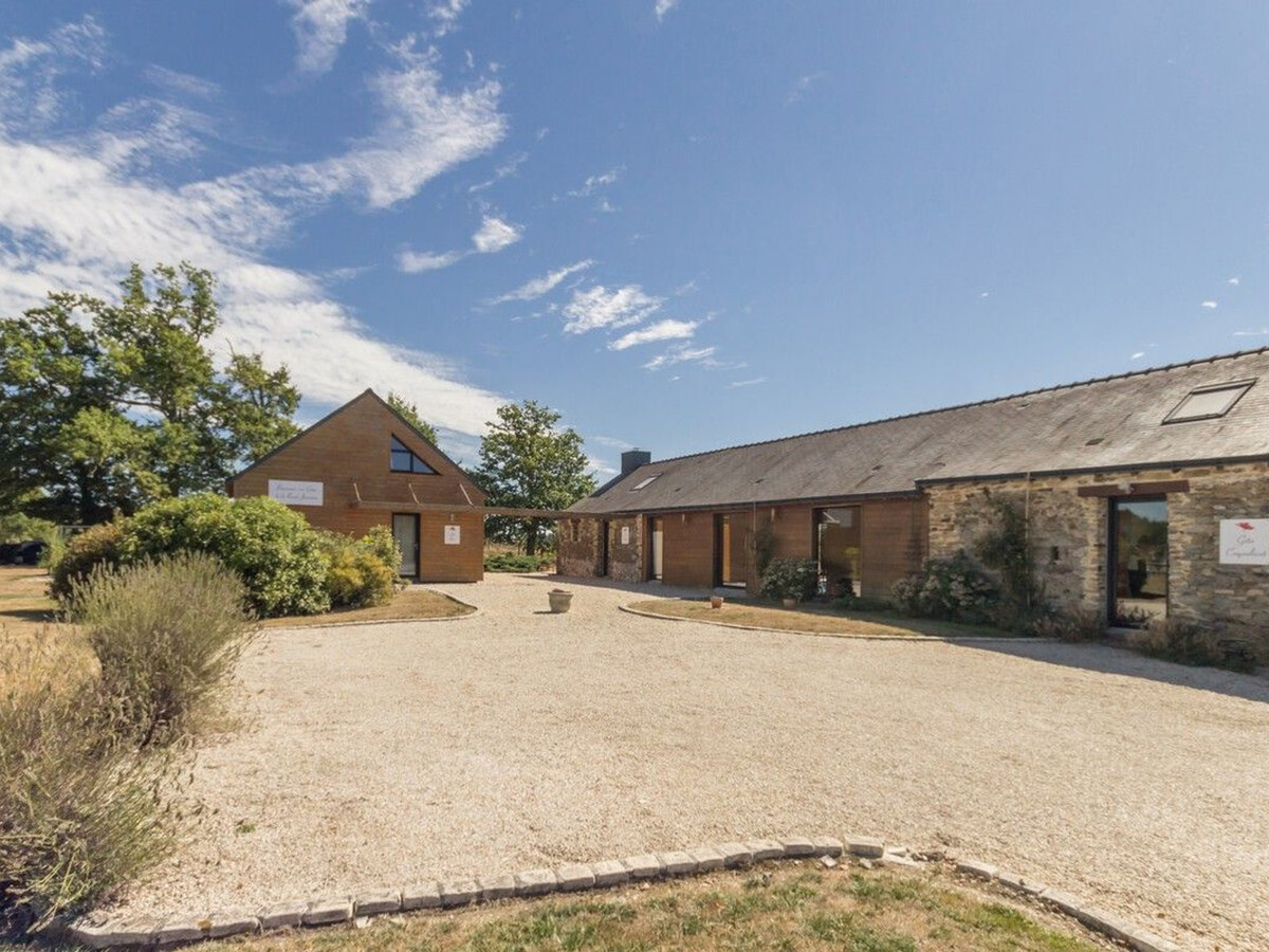 Gîte en longère rénovée avec piscine et Voie Verte - Photo 15