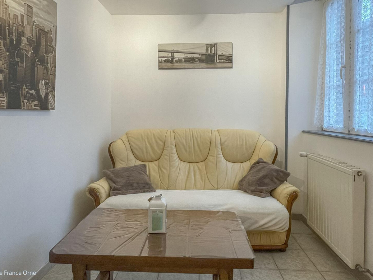 Gîte 4 chambres au cœur de Carrouges avec terrasse - Photo 7