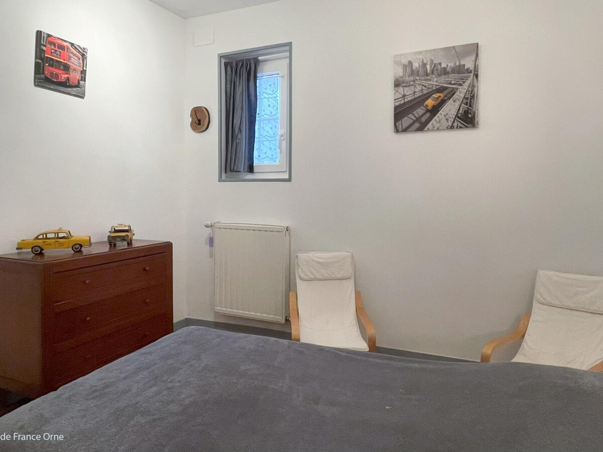 Gîte 4 chambres au cœur de Carrouges avec terrasse - Photo 24