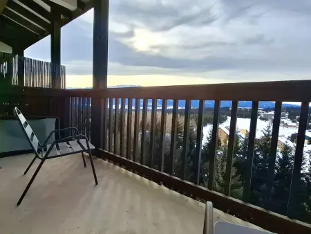 T3 spacieux terrasse vue Pyrénées, proche télésiège : photo 9