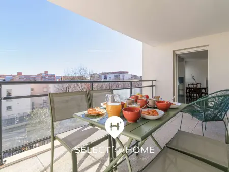 Deux-pièces avec terrasse Sud-Ouest, piscine et parking au Lavandou : photo 3