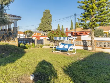Maison spacieuse avec terrasse et jardin privé pour 6 personnes à Alhaurín de la Torre - Photo 8