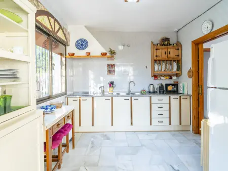 Maison spacieuse avec terrasse et jardin privé pour 6 personnes à Alhaurín de la Torre - Photo 17