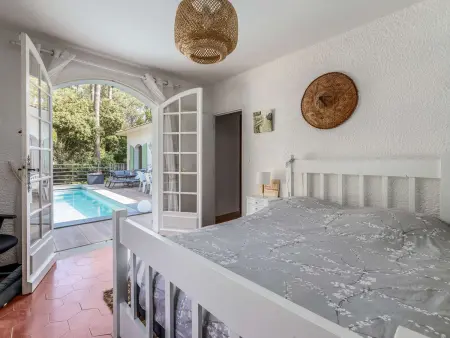 Villa 150 m² piscine chauffée à 2,5 km des plages : photo 10