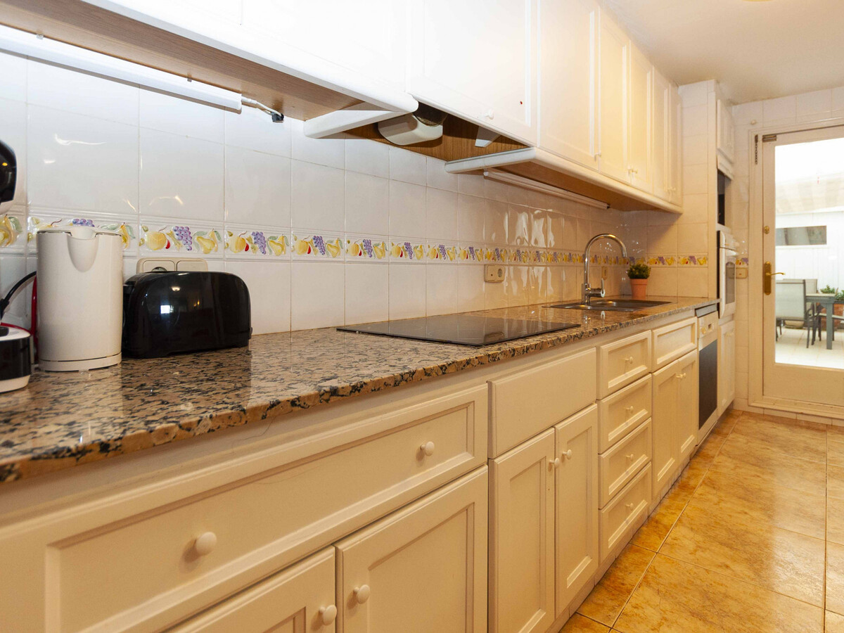 Appartement 2 ch, 85 m² - Centre Roses, 100 m plage - Photo 10