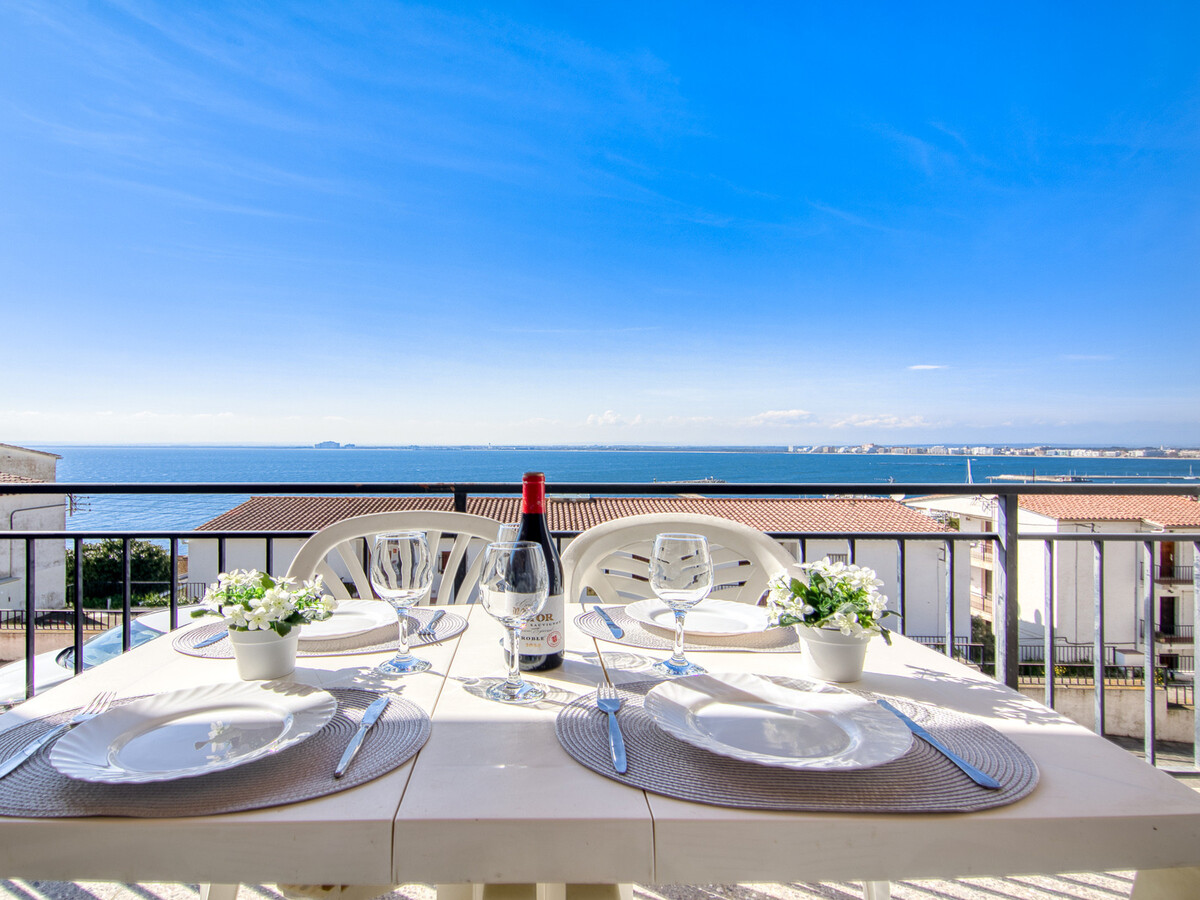 Appartement 42 m² Roses, terrasse vue mer et parking privé - Photo 1