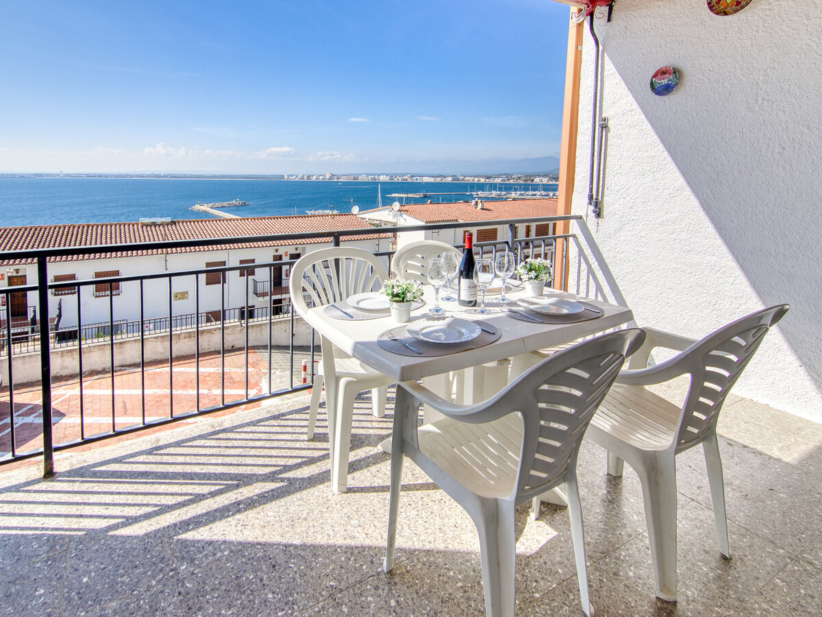Appartement 42 m² Roses, terrasse vue mer et parking privé - Photo 3