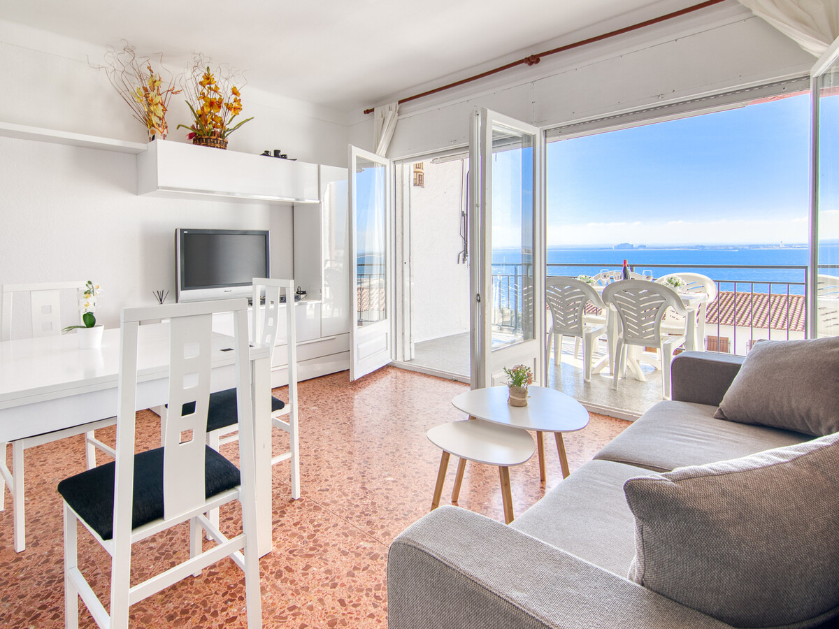 Appartement 42 m² Roses, terrasse vue mer et parking privé - Photo 5