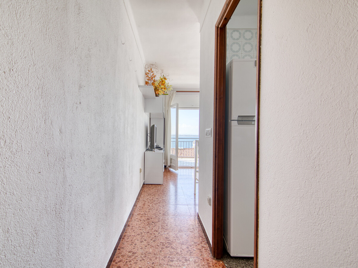 Appartement 42 m² Roses, terrasse vue mer et parking privé - Photo 13