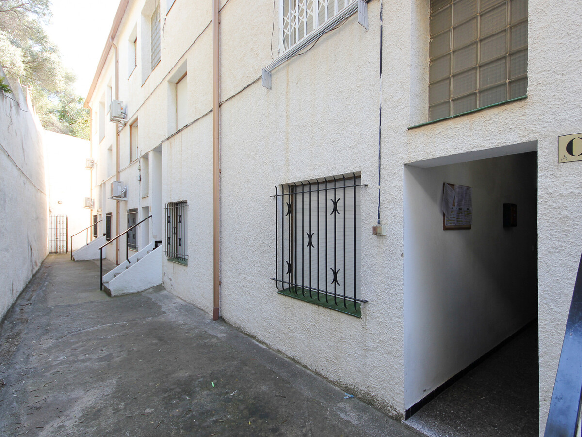 Appartement 42 m² Roses, terrasse vue mer et parking privé - Photo 24