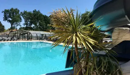 Location chalet à Saint Hilaire de Riez, Chalet moderne à Saint-Hilaire-de-Riez avec piscine