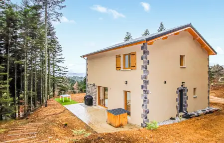Maison 10 personnes au cœur de la nature près de Chambon : photo 2