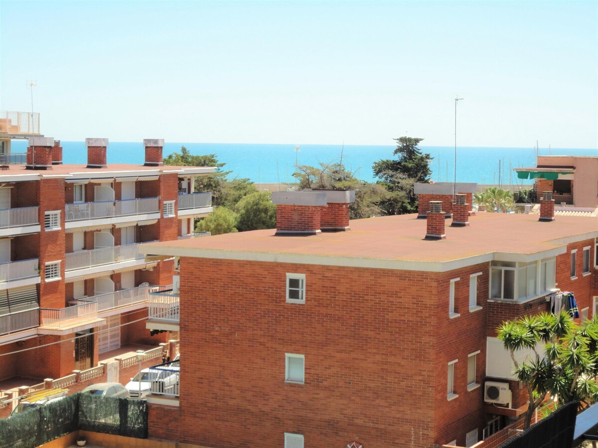 Appartement rénové 40 m² vue mer, Torredembarra - Photo 1
