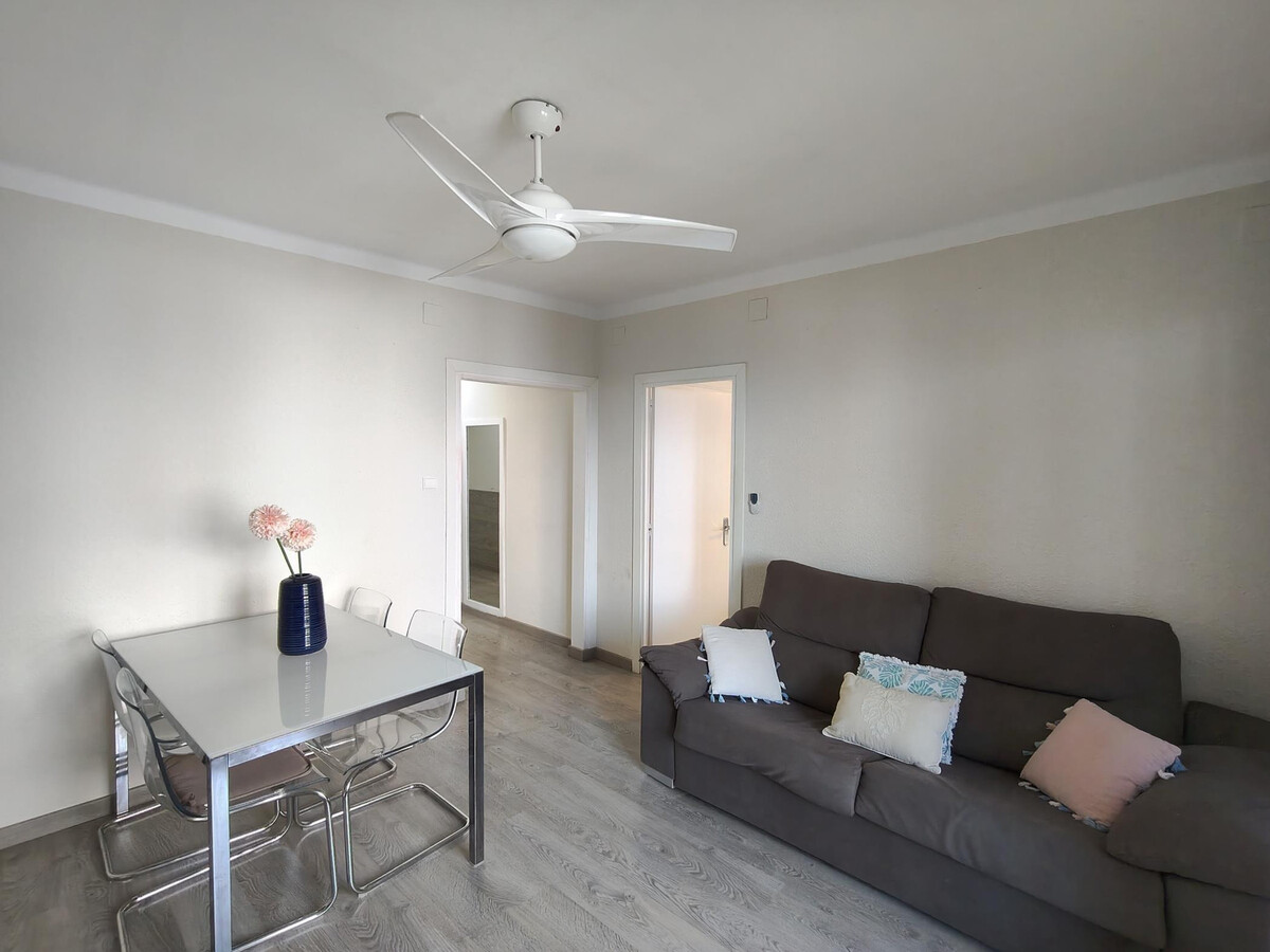 Appartement rénové 40 m² vue mer, Torredembarra - Photo 4