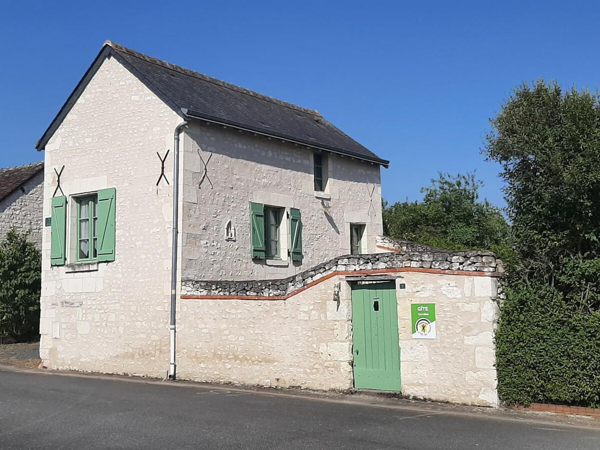 Gîte 18e siècle à Tavant, cour privée 65 m² fermée - Photo 1