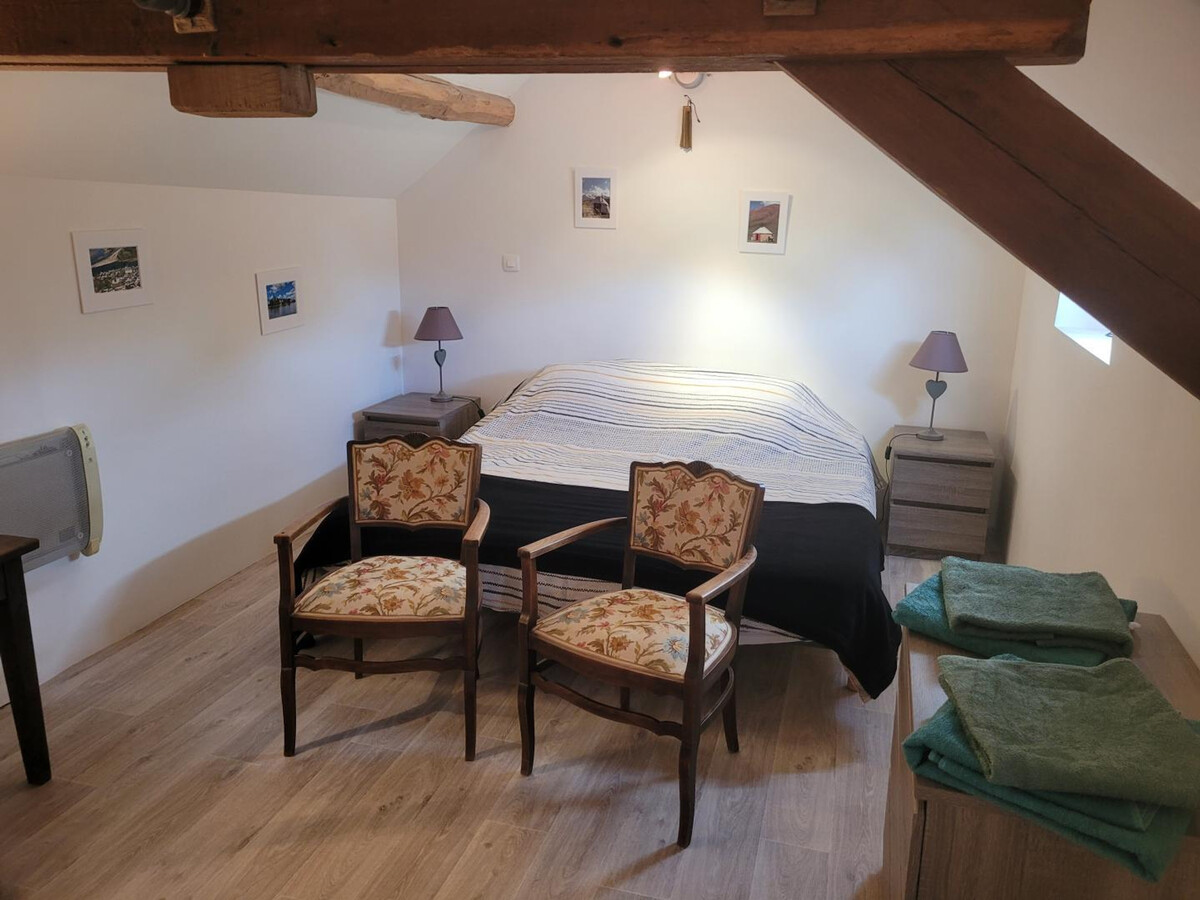 Gîte 18e siècle à Tavant, cour privée 65 m² fermée - Photo 9