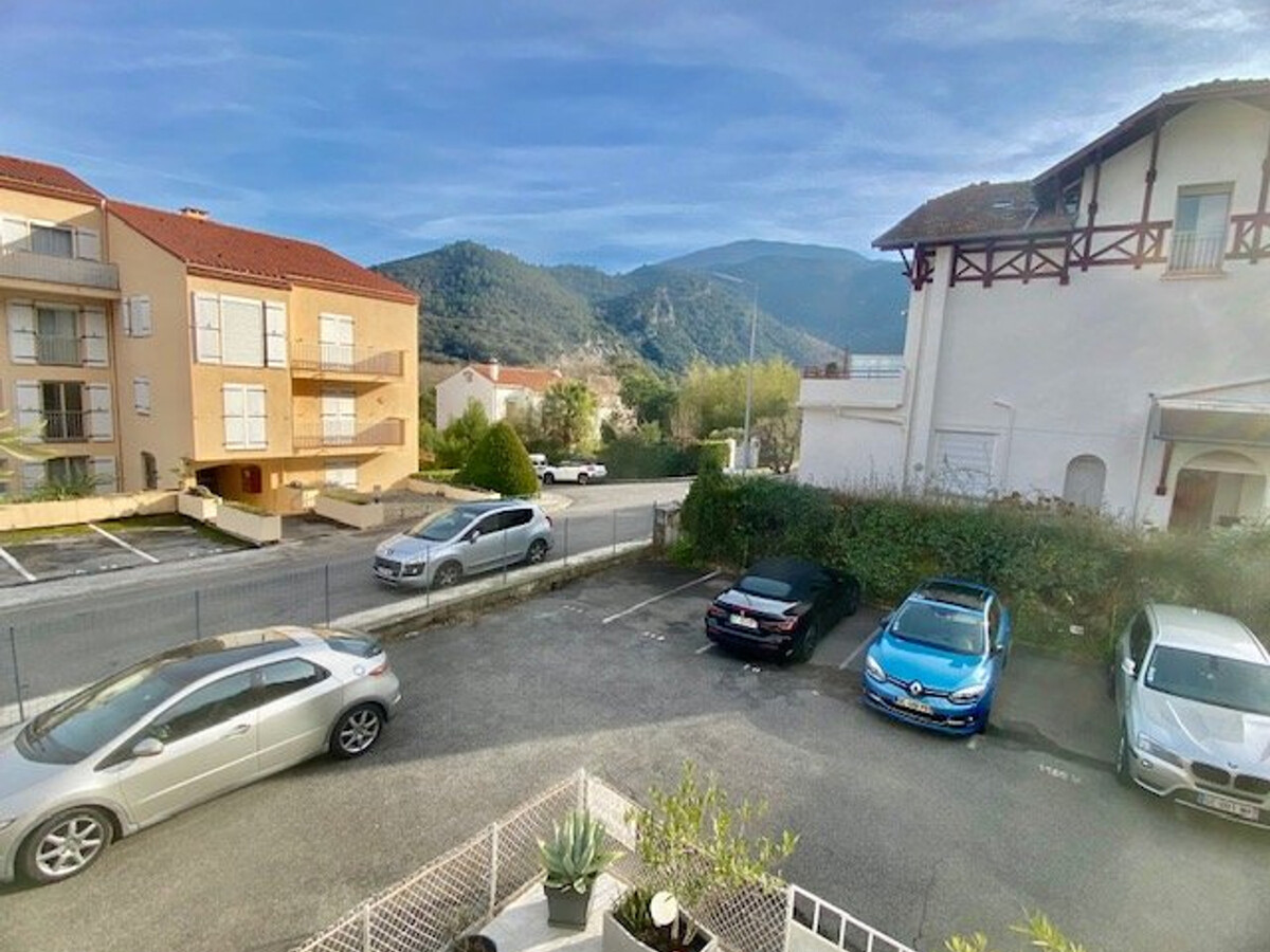 F2 balcon & parking à Amélie-les-Bains, clim réversible - Photo 8