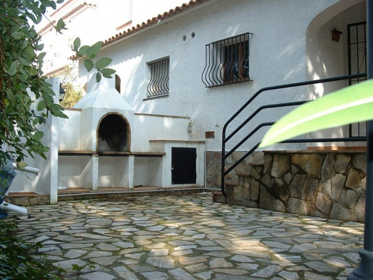 Maison 6 pers. L'Escala, piscine et jardin - Photo 13