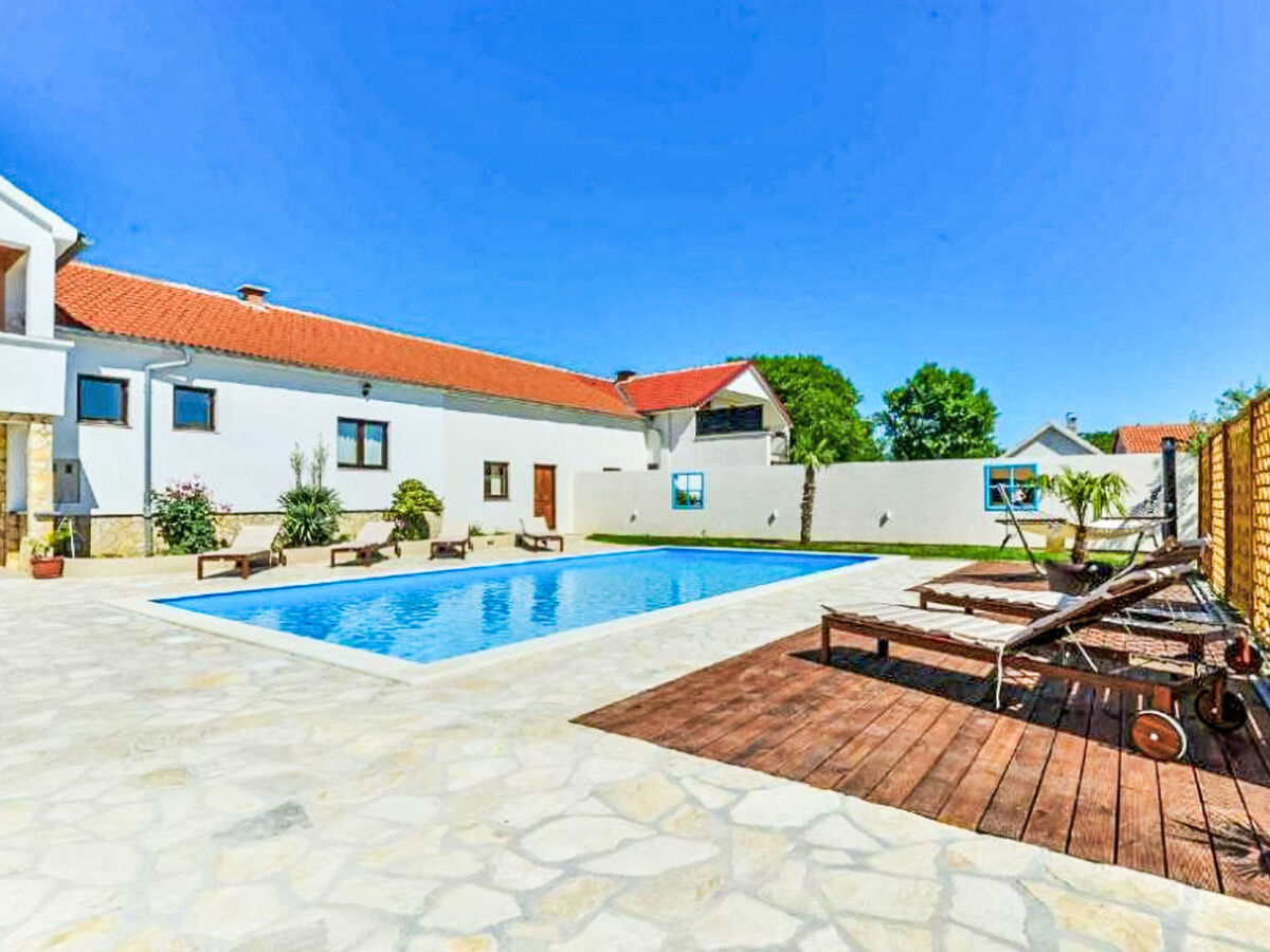 Maison Mirjana à Benkovac : piscine privée 12 pers. - Photo 3