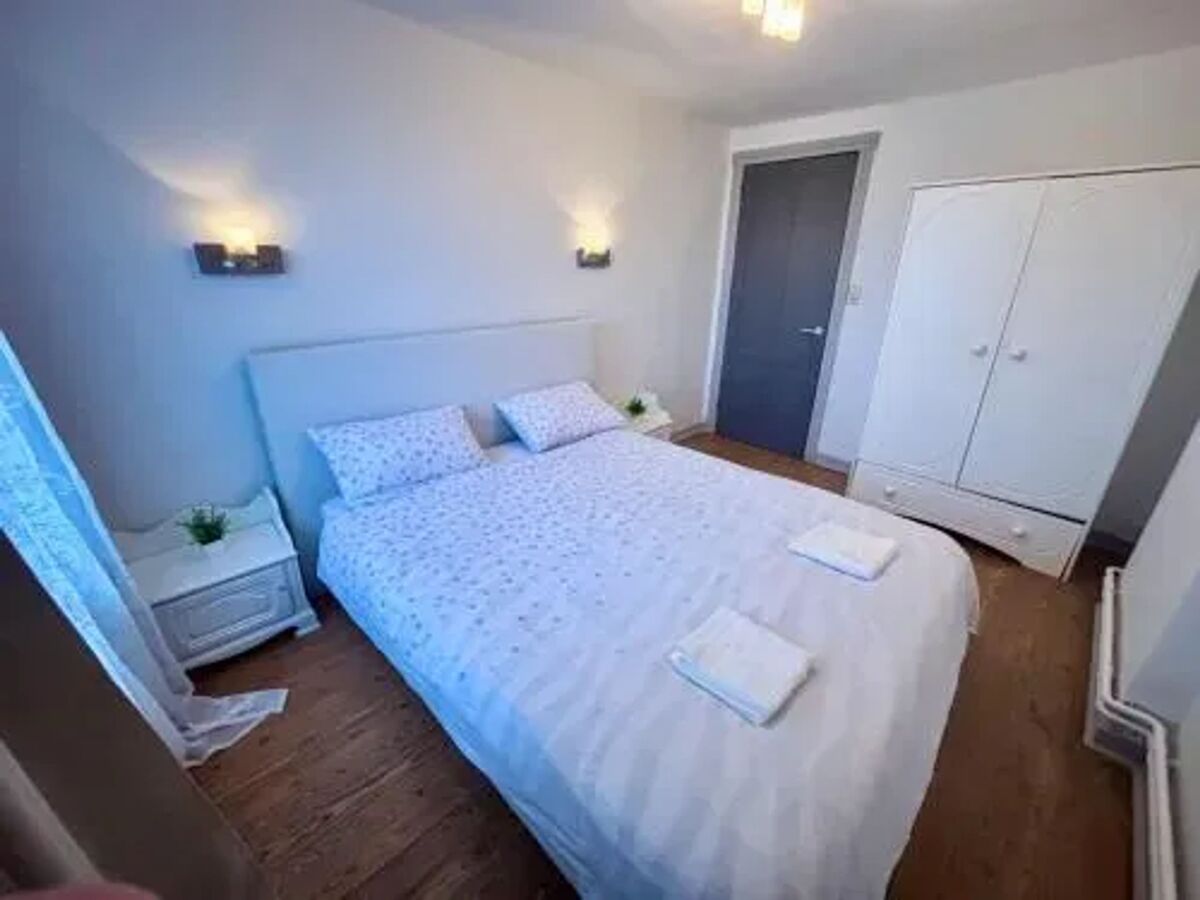 Maison 150 m² à Mouscron, jardin clôturé et cheminée - Photo 15