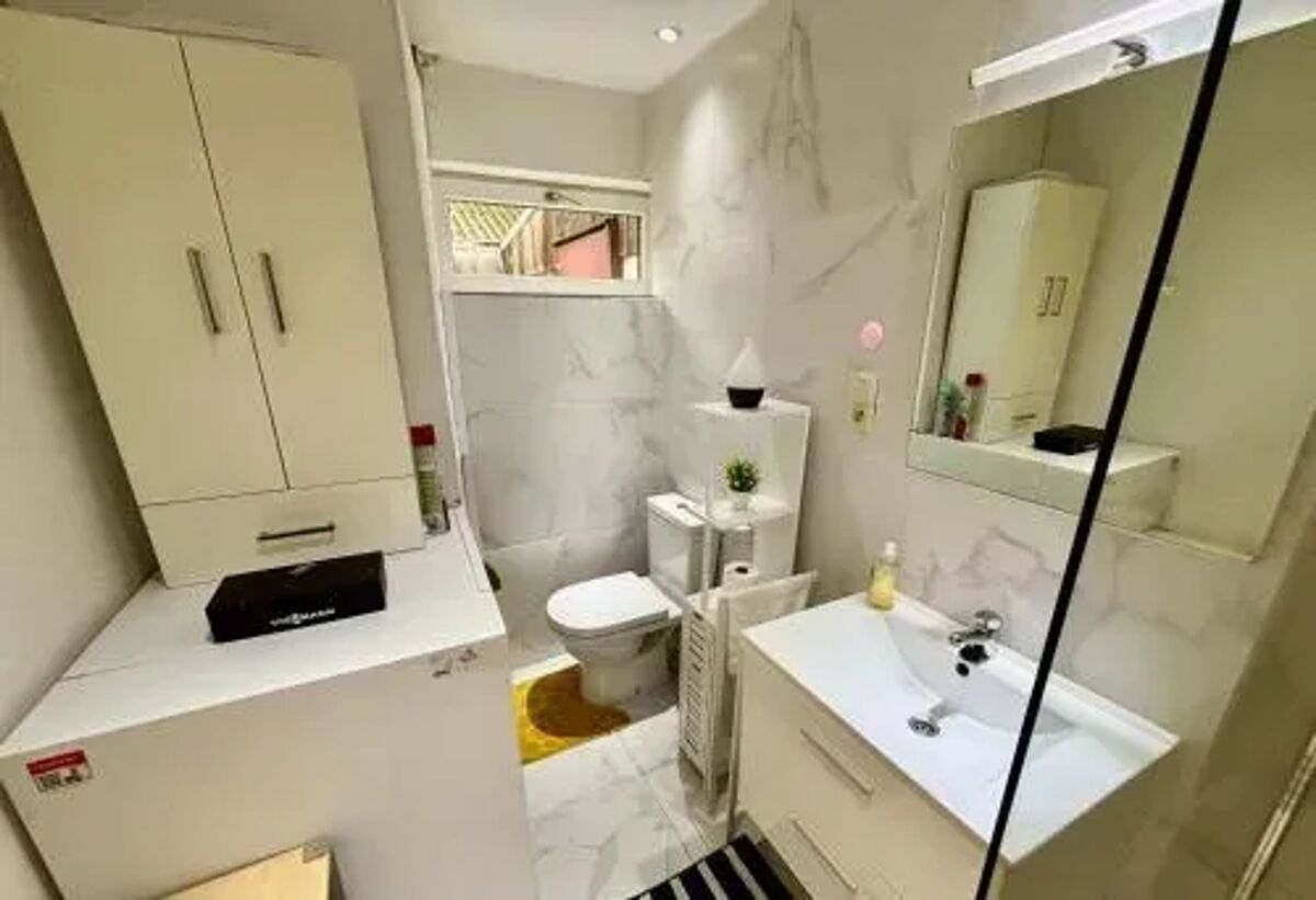 Maison 150 m² à Mouscron, jardin clôturé et cheminée - Photo 20