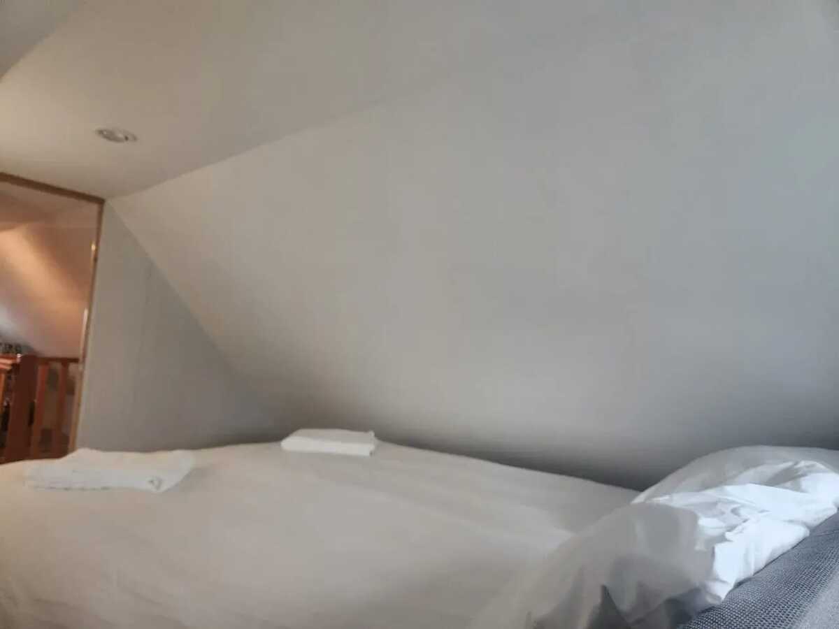 Maison 150 m² à Mouscron, jardin clôturé et cheminée - Photo 25