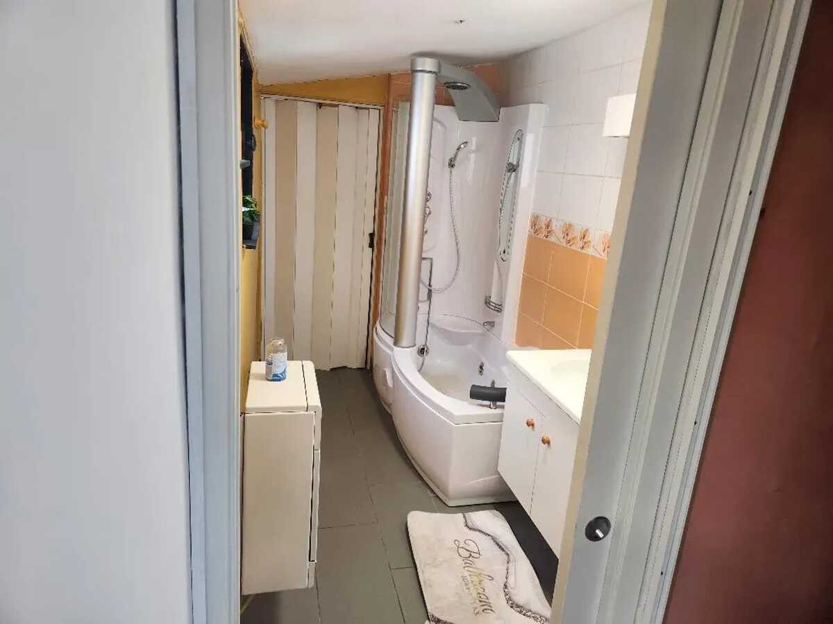 Maison 150 m² à Mouscron, jardin clôturé et cheminée - Photo 30