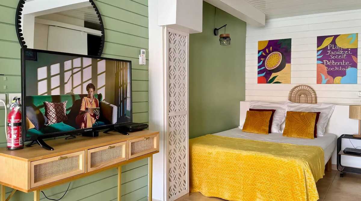 Appartement avec jacuzzi et terrasse à Sainte-Anne - Photo 3