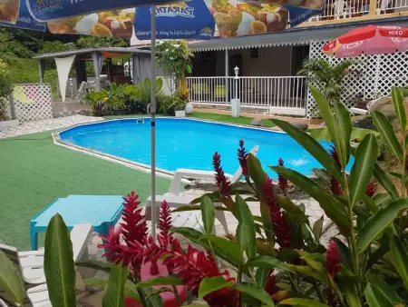 Location appartement à Morne à l'Eau, Charmant studio avec vue jardin à Morne-à-lEau, 30 m²