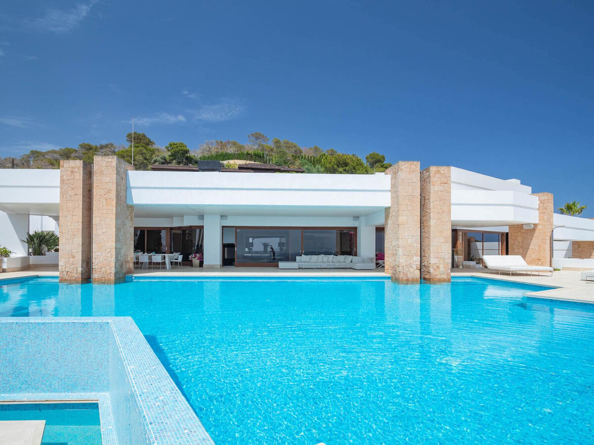 Villa Elysium Ibiza : 6 chambres, 4 piscines et cinéma - Photo 2