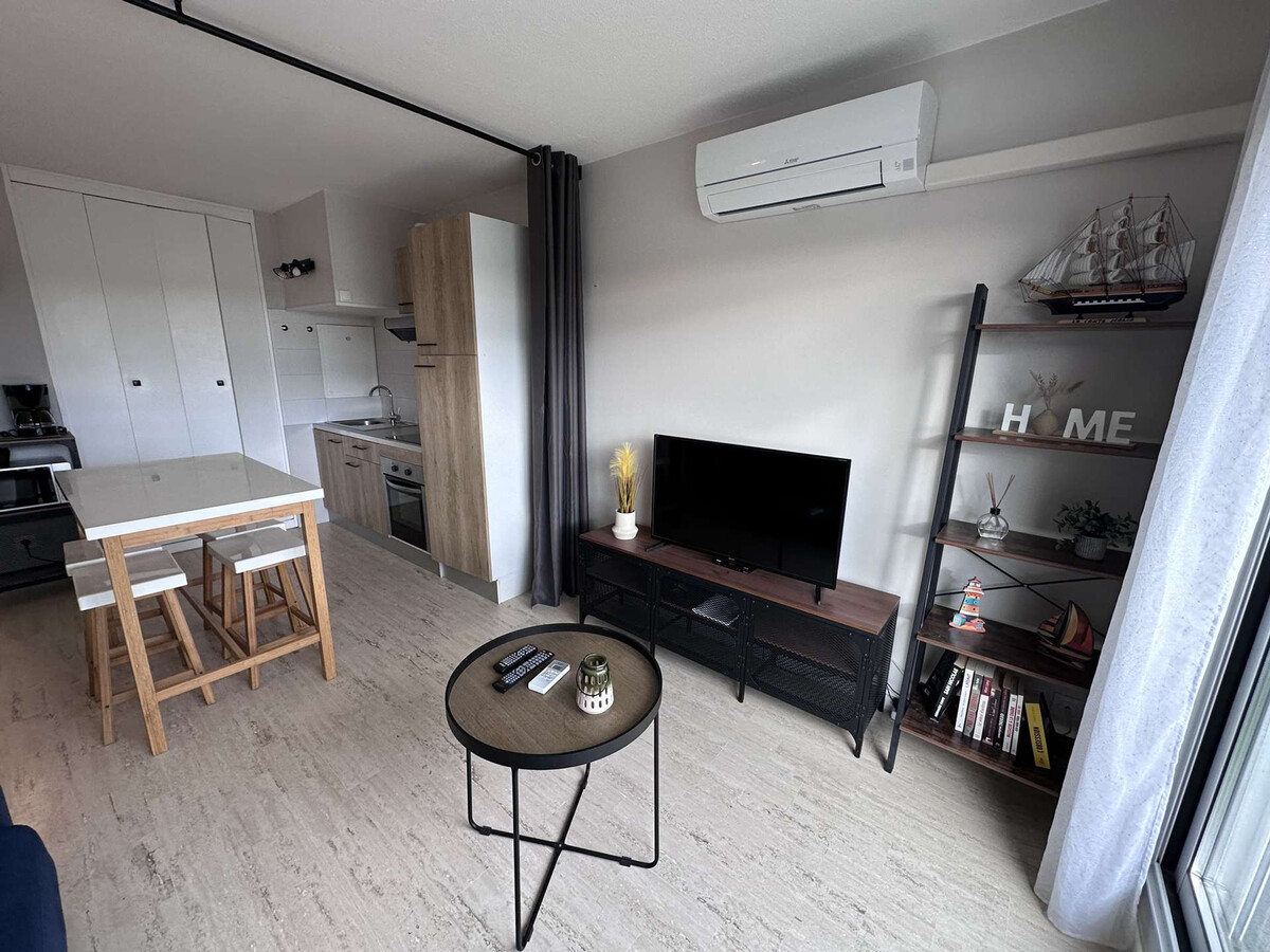 Appartement 2 pièces rénové avec terrasse Sud à Le Grau-du-Roi - Photo 3