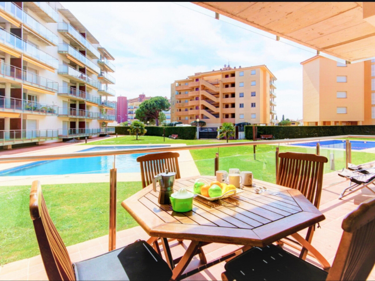 Appartement 2 chambres, terrasse privée et parking à Roses - Photo 4