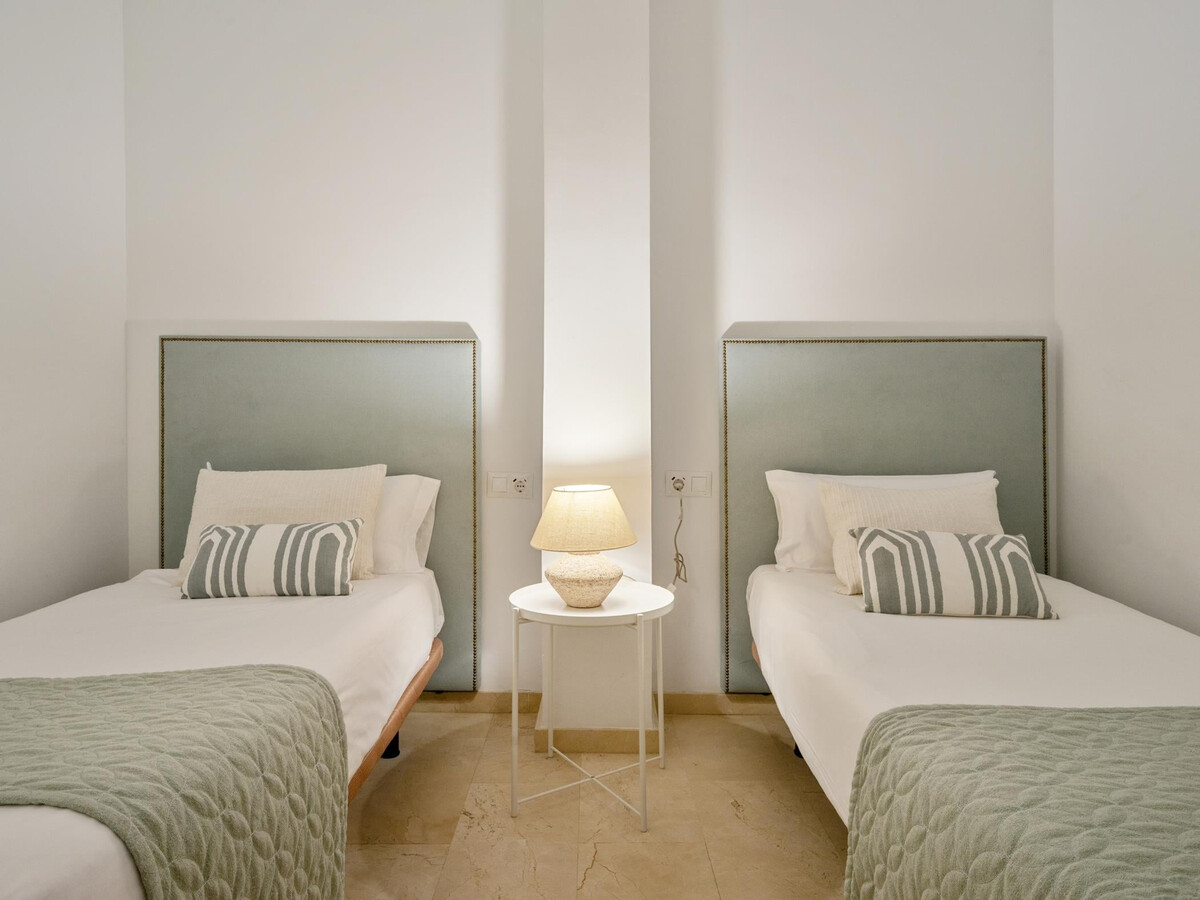 Appartement 2 chambres à Malaga, piscine sur le toit - Photo 12