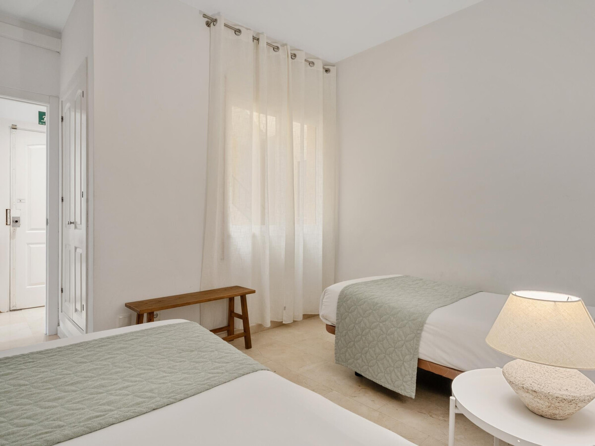 Appartement 2 chambres à Malaga, piscine sur le toit - Photo 13