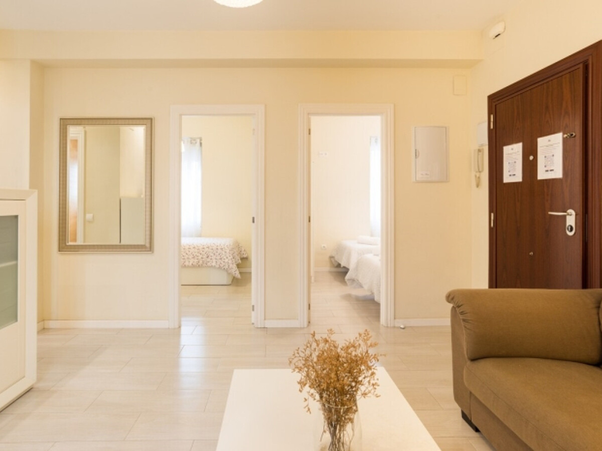 Appartement 3 chambres rez-de-chaussée lumineux à Málaga - Photo 2