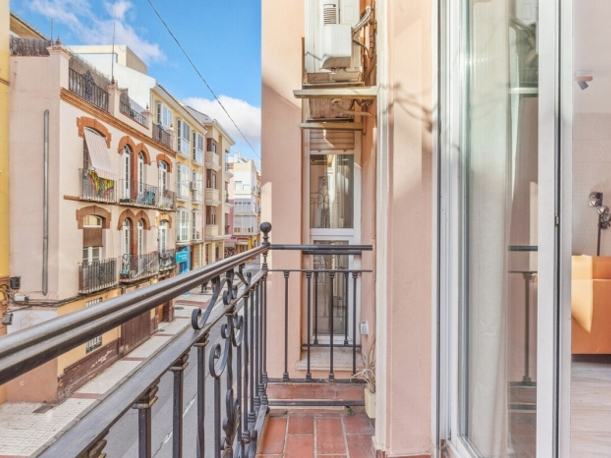 Appartement moderne à 300m de la Plaza de la Merced - Photo 3