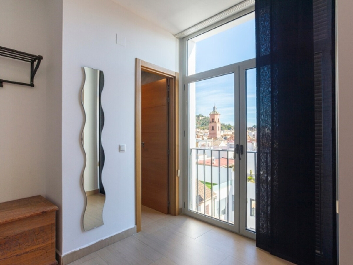 Appartement rue Carretería, vue sur Plaza de las Peñas - Photo 12