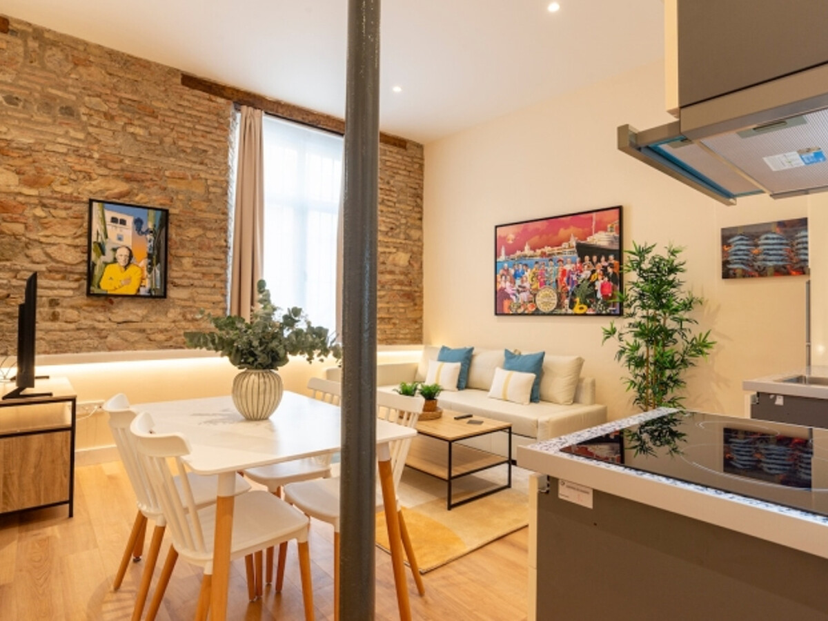 Appartement face à La Malagueta, Málaga – 2 ch, rez-de-chaussée - Photo 1