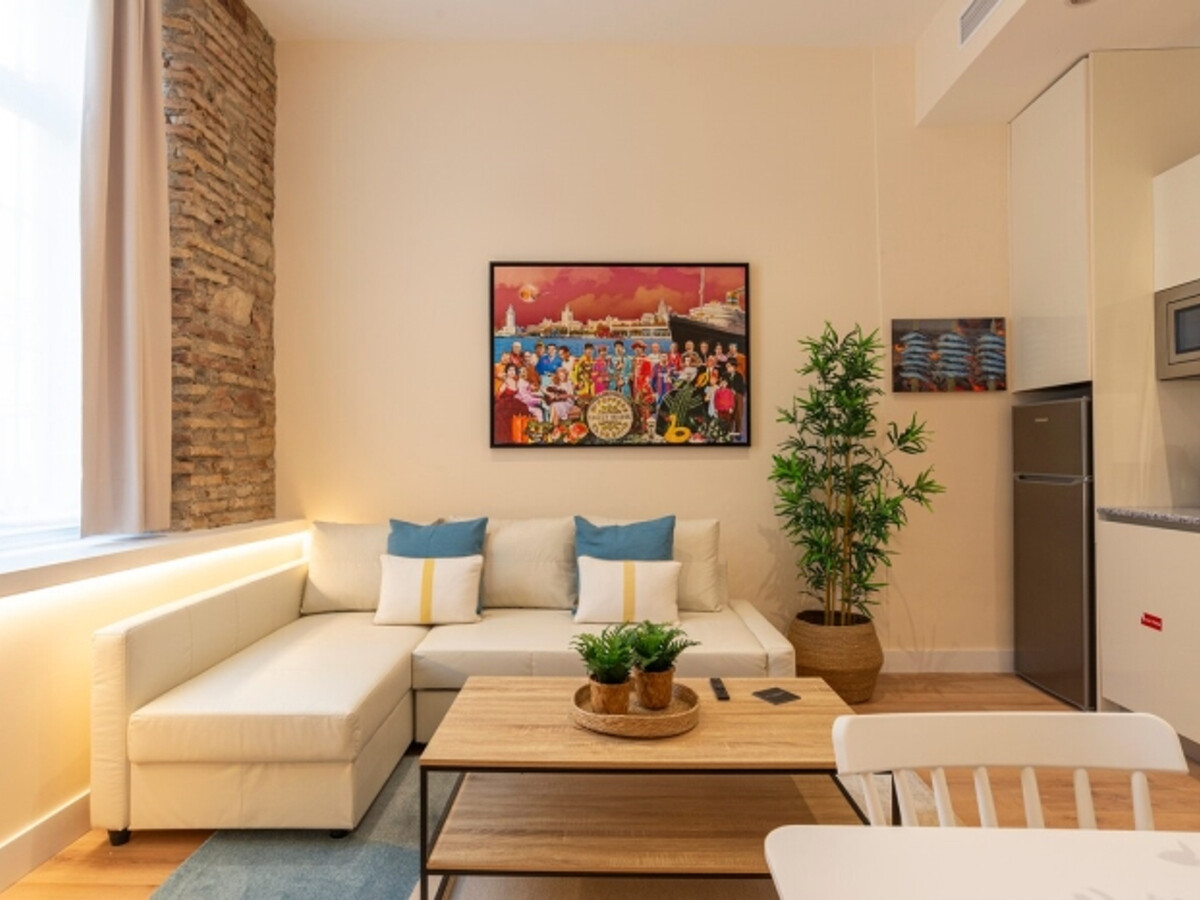 Appartement face à La Malagueta, Málaga – 2 ch, rez-de-chaussée - Photo 6