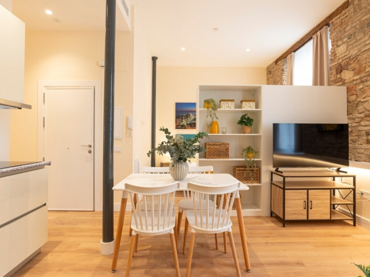 Appartement face à La Malagueta, Málaga – 2 ch, rez-de-chaussée - Photo 10