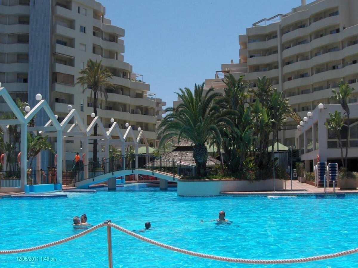 Appartement face à la plage avec piscine toute l'année - Photo 2