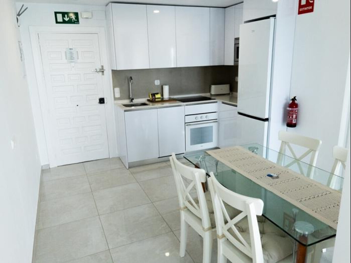 Appartement face à la plage avec piscine toute l'année - Photo 12