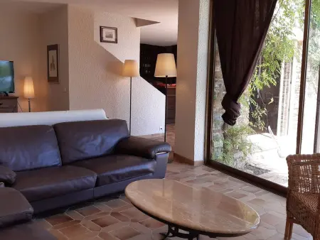 Maison familiale 3 chambres avec piscine à Bormes-les-Mimosas - Photo 3