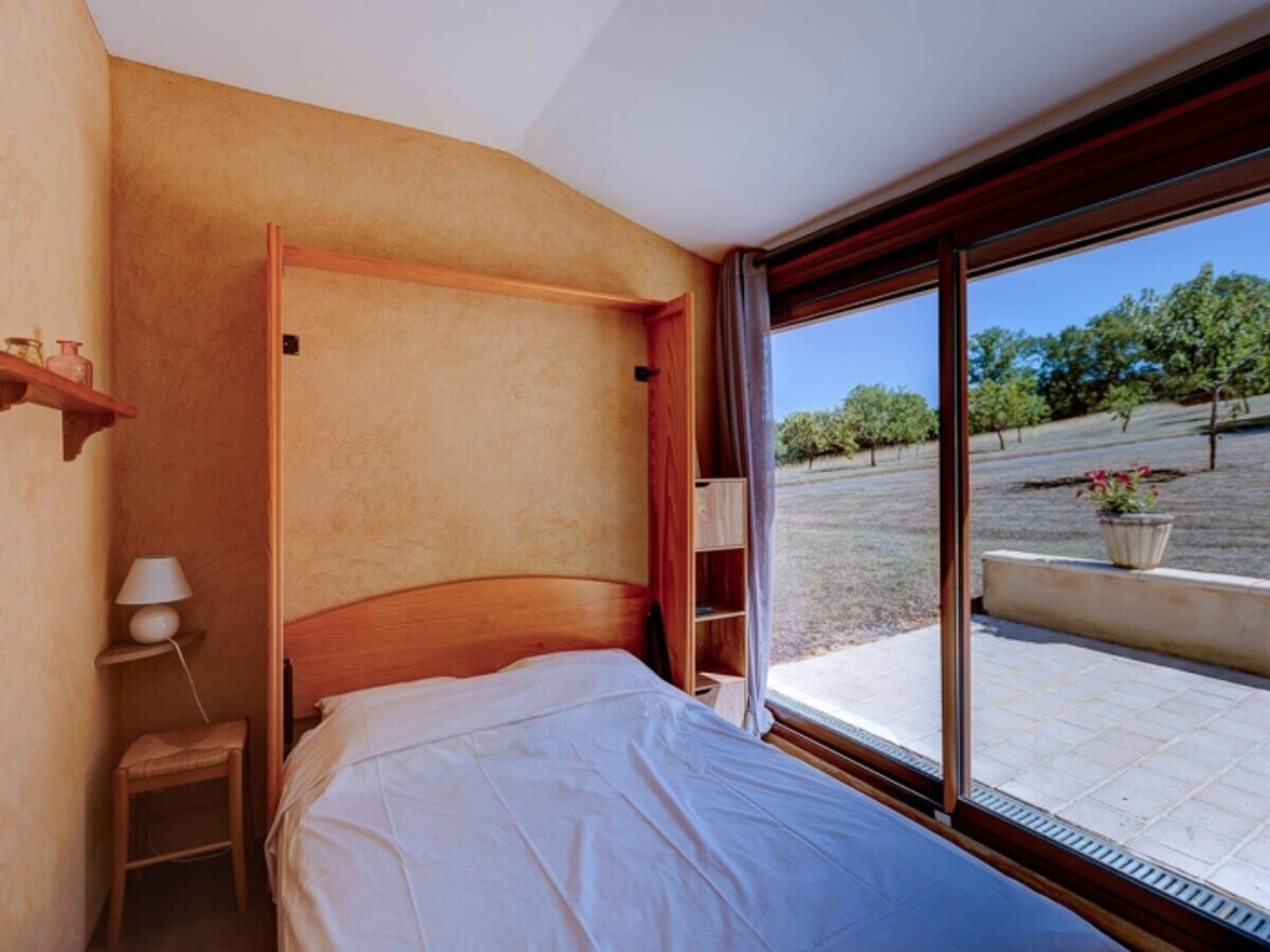 Maison 65m² climatisée à Gourdon, piscine et terrasse - Photo 8
