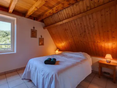 Gîte Résoulès I en pierre à Gourdon, piscine partagée : photo 5