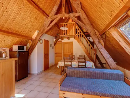 Gîte Résoulès I en pierre à Gourdon, piscine partagée : photo 10