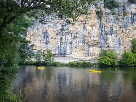 Gîte Résoulès I en pierre à Gourdon, piscine partagée : photo 13
