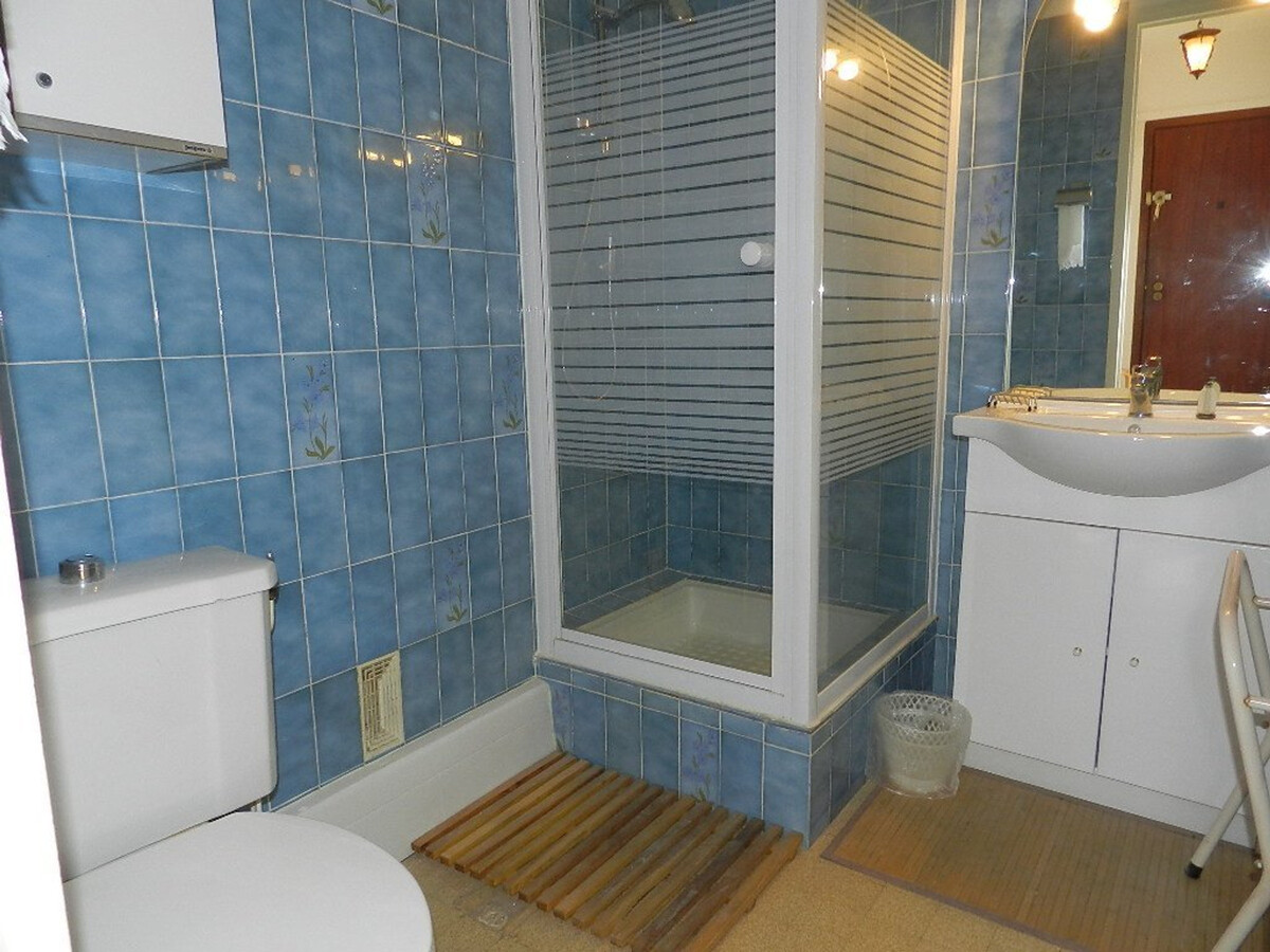 Appartement 2P en bord de mer, accès plage - Le Lavandou - Photo 6
